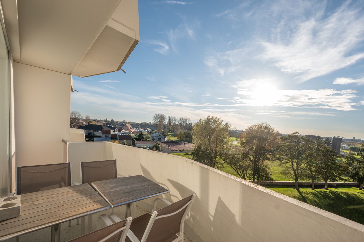 Gerenoveerd 2-slaapkamer appartement op centrale ligging in De Haan (Park Atlantis) op 800m van het strand! - foto 4