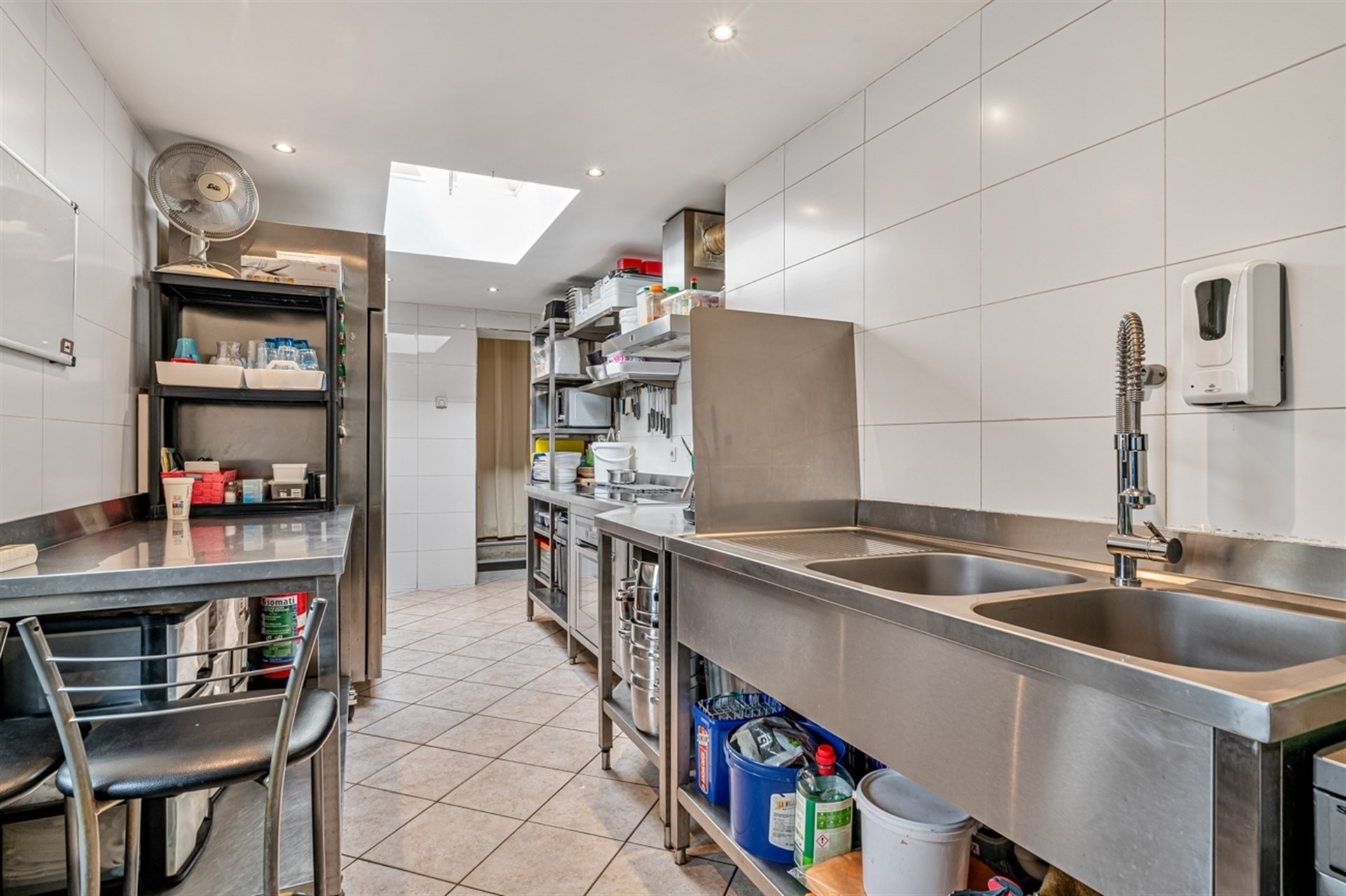 Gebouw voor gemengd gebruik in de Aalsterse stadsrand - foto 3