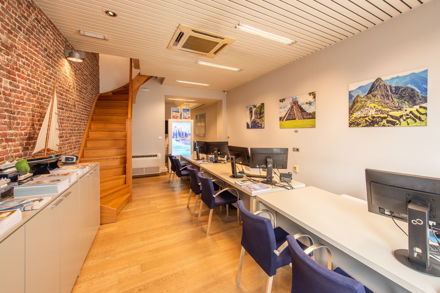 Uniek handelspand met appartement op TOPlocatie in het commerciële centrum van Brugge! - foto 3