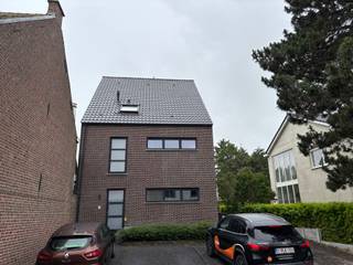 ERONDEGEM - Ruim duplexappartement met terrasInschrijven voor het geplande kijkmoment kan via onze website =>...