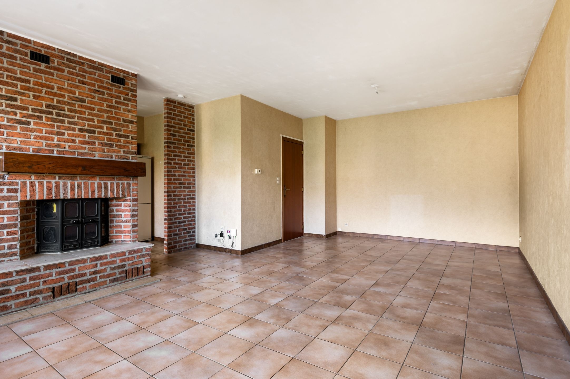 Ruim appartement met terrasje in Deurne! - foto 5