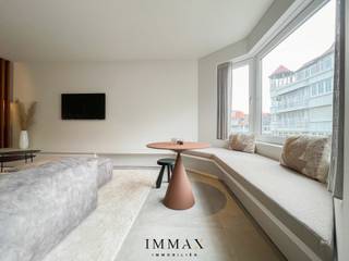 Prachtig gerenoveerd appartement met zijdelings zeezicht op een uitzonderlijke ligging vlakbij het Driehoeksplein.Het appartement is doordacht...
