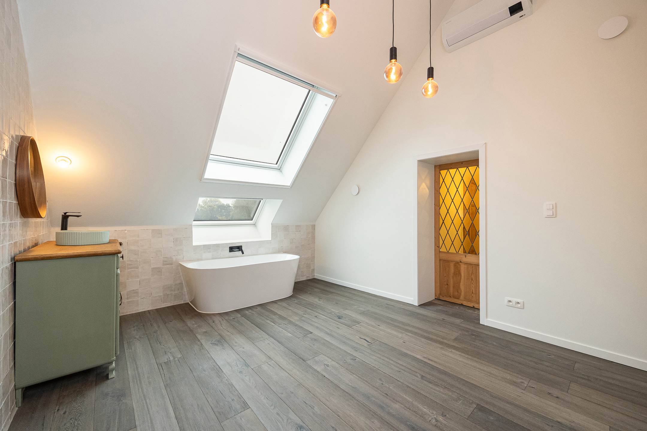 Gerenoveerde woning met drie slaapkamers te koop - foto 4