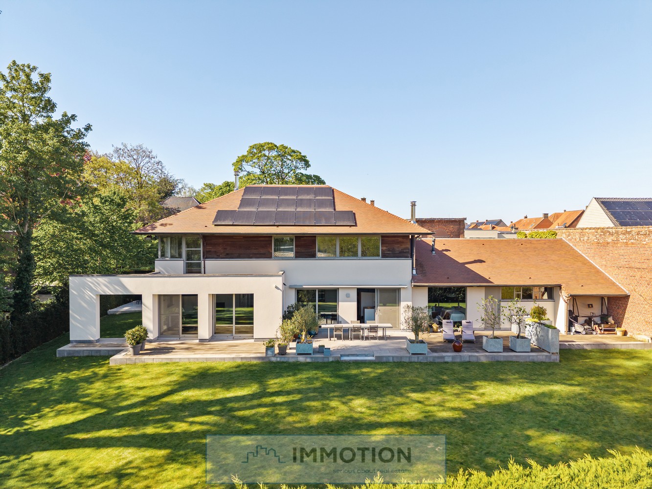 Stijlvolle villa met luxueuze afwerking en zonnige tuin ! Kijkdag met richtprijs - foto 3