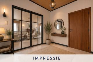 <strong>Te renoveren vrijstaande laagbouwwoning met bijgebouw op ruim hoekperceel te Sint-Katelijne-Waver.</strong><br />
<p><span>Deze vrijstaande laagbouwwoning met volledige onderkeldering bestaande uit een garage, berging en kelder alsook een afzonderlijk bijgebouw is gelegen op een mooi hoekperceel aan de Offendonkstraat en de Wilsonstraat, op een centrale locatie nabij het centrum van Sint-Katelijne-Waver. Dankzij de straatbreedte van circa 40 meter geniet het perceel van een uitstekende zichtbaarheid en tal van mogelijkheden.</span></p>
<p><span>De ligging vormt een belangrijke troef. In de gemeentekern en binnen een straal van ongeveer 2 km bevinden zich winkels, scholen, kleinhandel en diverse dienstverleningen. Een bushalte bevindt zich op slechts 100 meter van de woning, terwijl het treinstation bereikbaar is binnen ongeveer 3 km. Bovendien geniet u van een vlotte verbinding naar de R6 en de E19. <br />Talrijke groen- en recreatiemogelijkheden bevinden zich eveneens in de directe omgeving.</span></p>
<p><span>De woning werd opgericht in 1965 en steeds met zorg onderhouden. Hoewel de woning zich in een degelijke staat bevindt, dringt een grondige renovatie zich vandaag aan, zowel op vlak van technieken als afwerking. Dit biedt de toekomstige eigenaar de kans om de woning volledig naar eigen smaak en hedendaagse normen in te richten.</span></p>
<p><span>Een bijkomend voordeel is het volledig gelijkvloerse woonprogramma. De woning omvat een ruime inkomhal, een lichtrijke leefruimte met aansluitende keuken, een badkamer en twee volwaardige slaapkamers. Grenzend aan de keuken bevindt zich een gezellig overdekt terras waar het aangenaam vertoeven is.</span></p>
<p><span>Naast de woning staat een vergund bijgebouw van circa 48 m², opgericht in 1987. Dit gebouw beschikt over twee sectionaalpoorten en werd door de huidige eigenaars gebruikt als dubbele garage met bijkomende bergruimte. Tevens zijn aan- en afvoerleidingen voor water aanwezig, waardoor het gebouw voor diverse doeleinden kan worden aangewend.</span></p>
<p><span>Dankzij de ruime parkeermogelijkheden op eigen terrein, de interessante hoekligging en de combinatie van woning, kelder en multifunctioneel bijgebouw vormt dit pand een unieke opportuniteit voor wie op zoek is naar een renovatieproject met veel potentieel op een uitstekende locatie.<br /><br />Interesse en/of vragen, aarzel niet en contacteer ons kantoor te Keerbergen of Mechelen voor een bezichtiging!<br /></span></p>