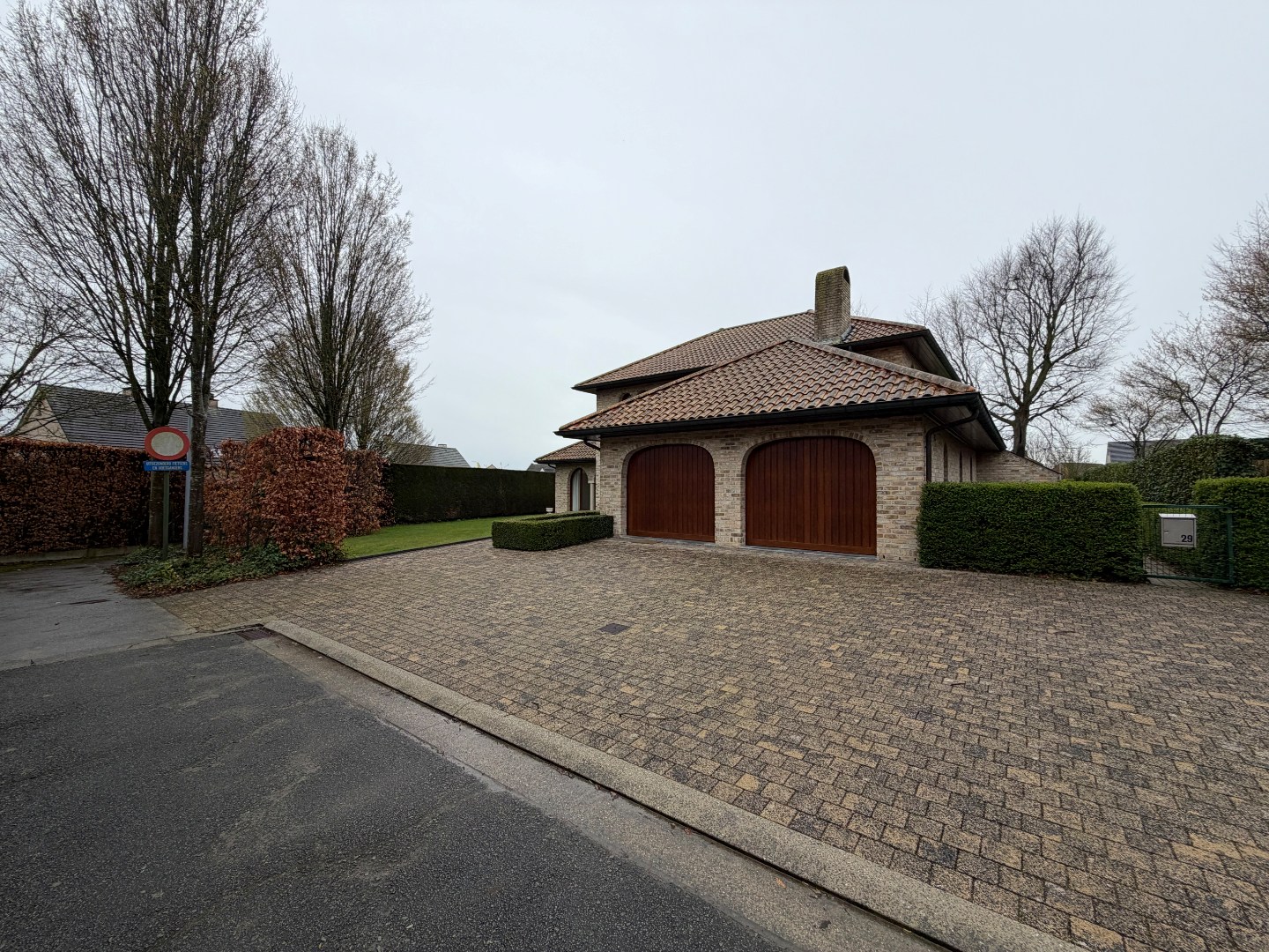 Ruime en rustig gelegen Spaanse villa te Dikkelvenne. - foto 2