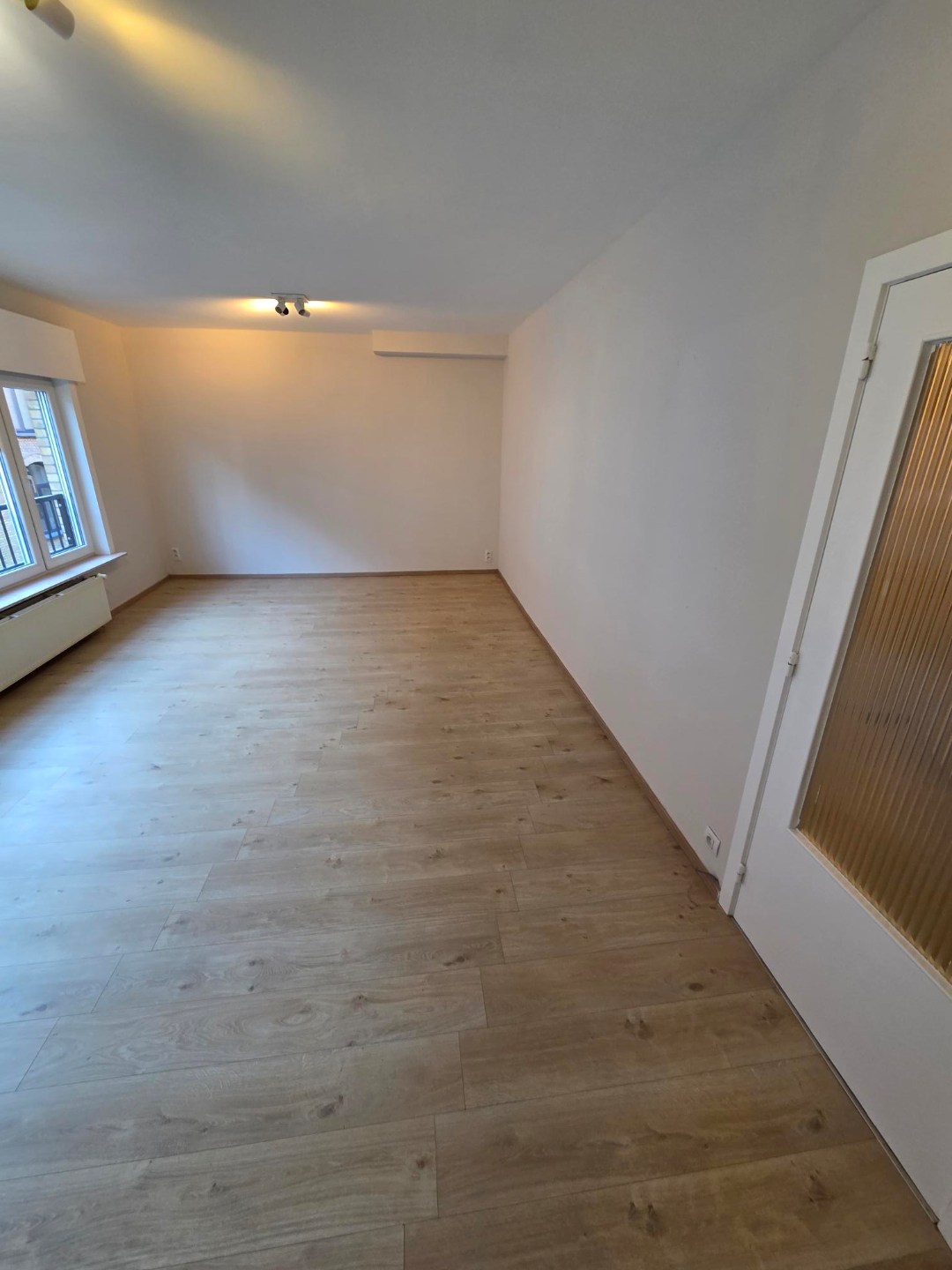 Verzorgd appartement met 2 slaapkamers in Veurne - foto 5