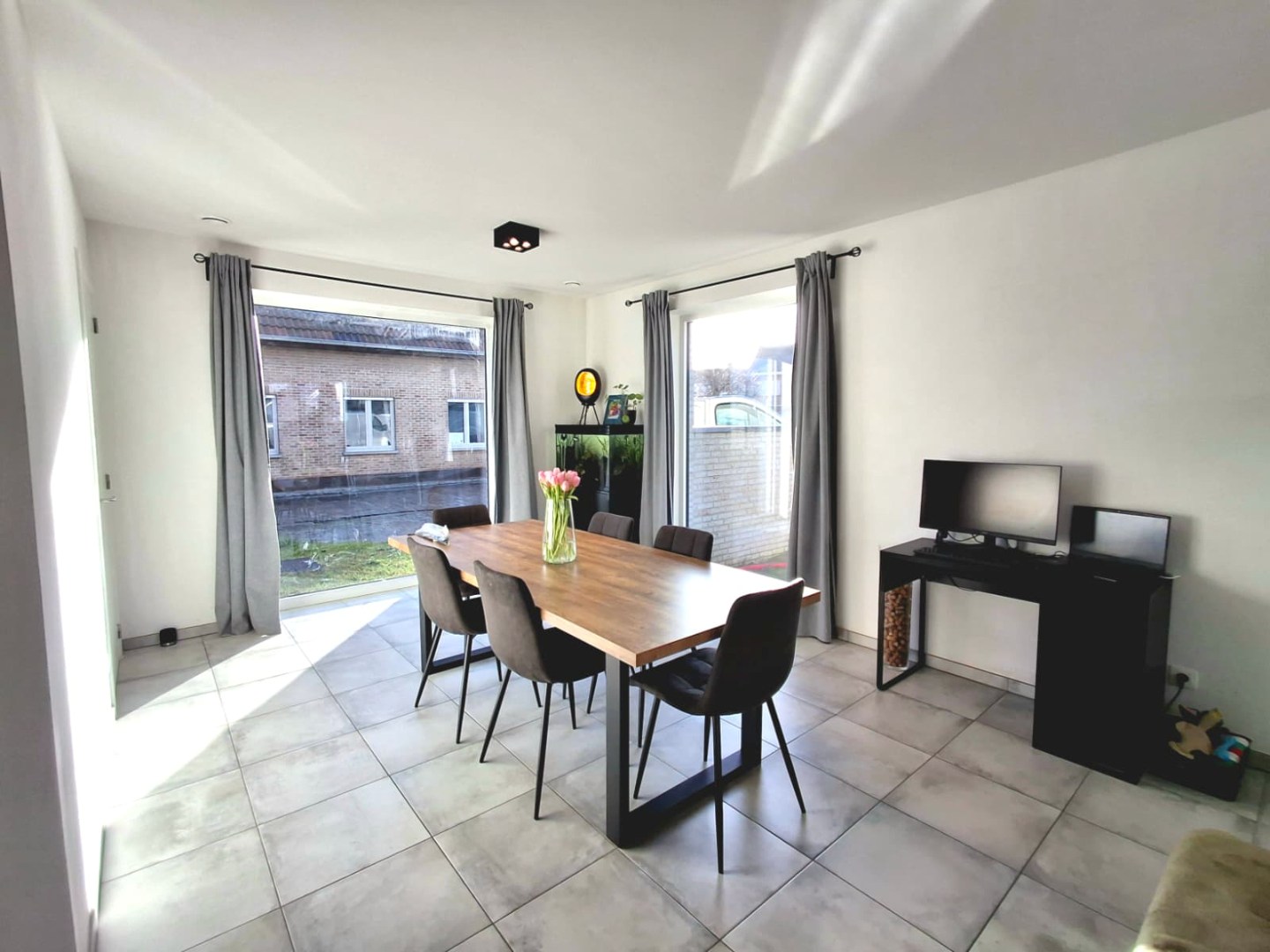 NIEUWBOUWWONING IN HARTJE POESELE MET 3 SLPKS, TUIN &amp; CARPORT - foto 3