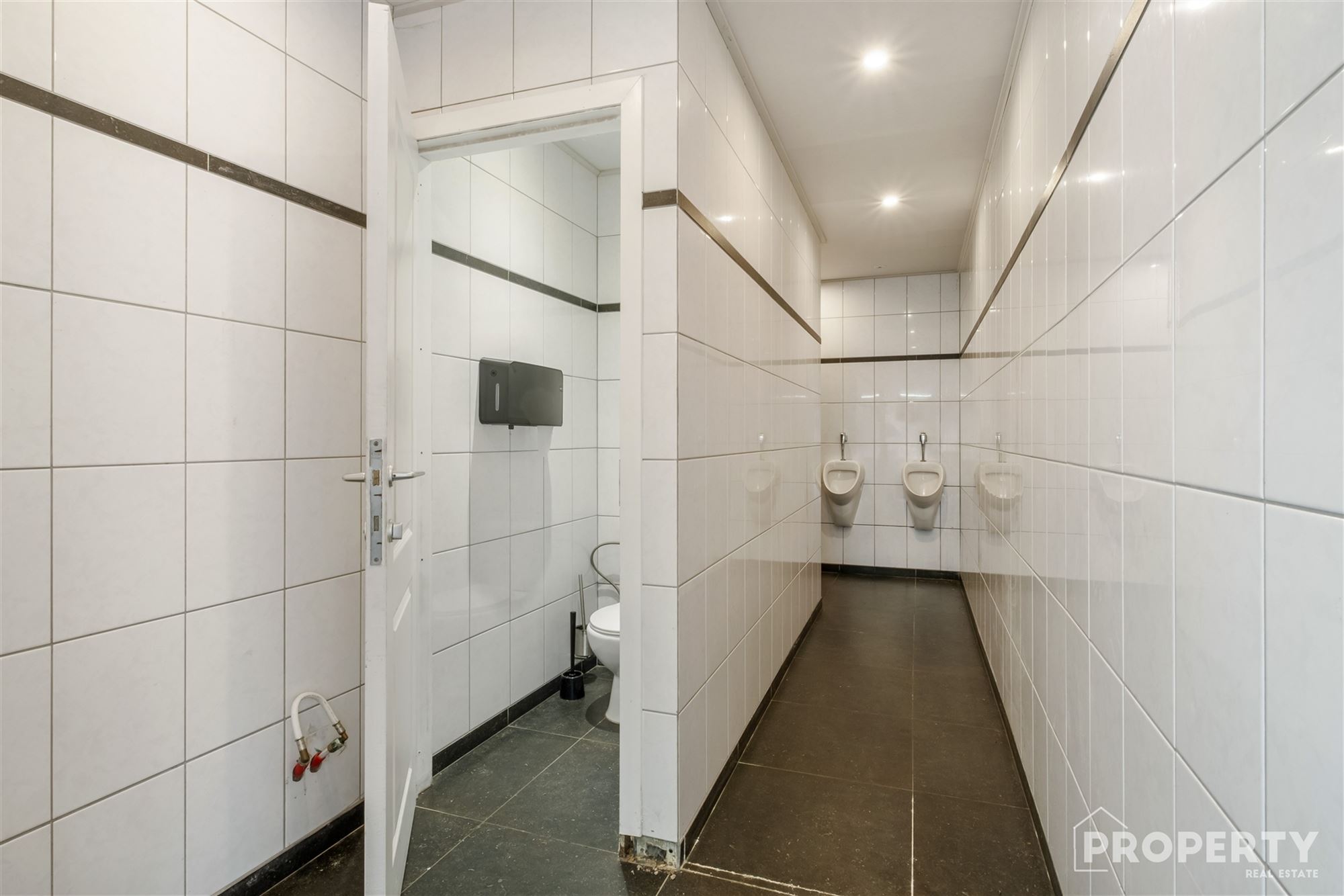 Retail Space with Apartment - photo 5