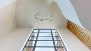Deze exclusieve villa in Sint-Martens-Bodegem met 5 tot 6 slaapkamers en een bewoonbare oppervlakte van 880m² is een uitzonderlijke eigendom...