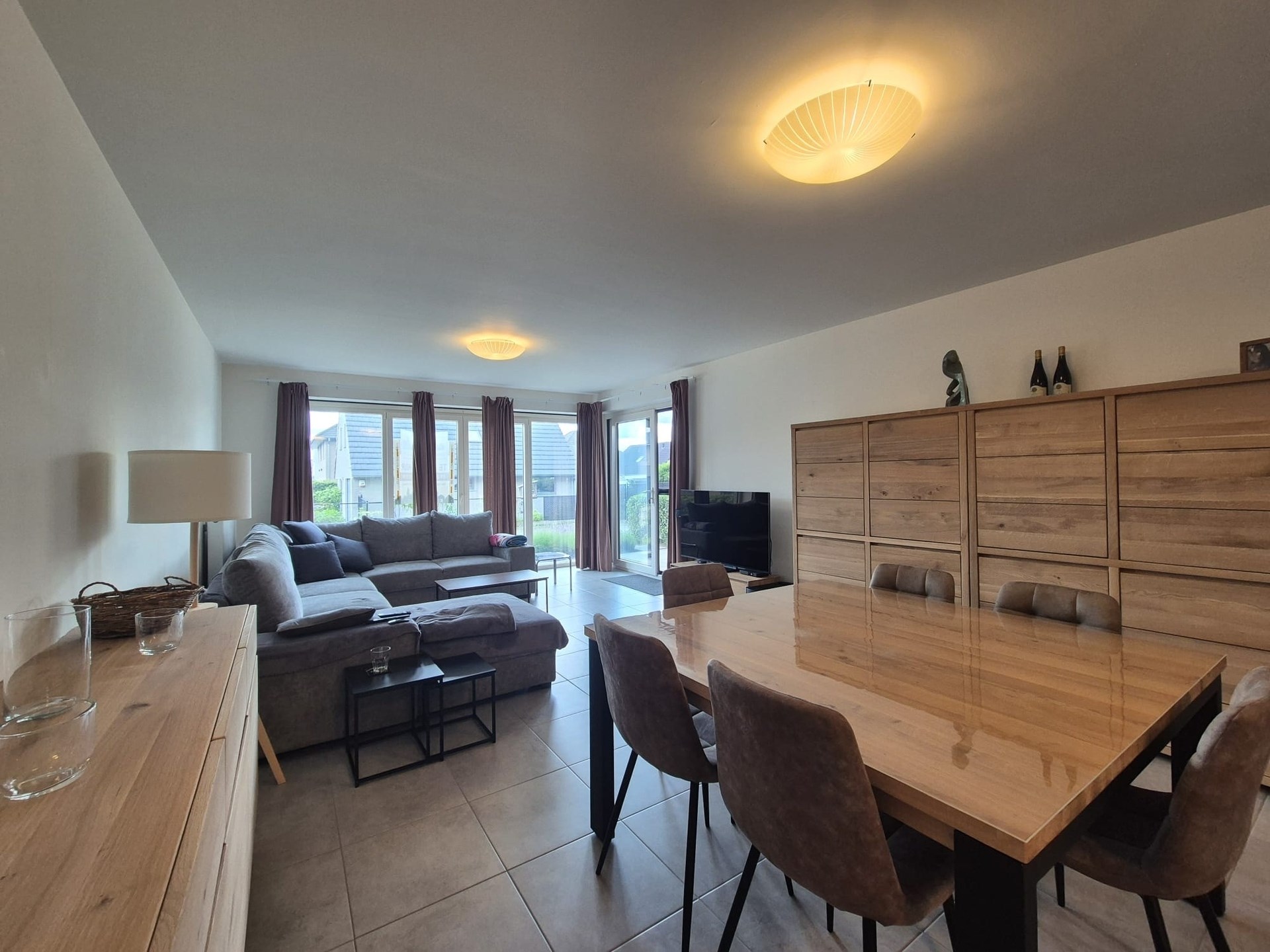 Modern gelijkvloers appartement met terras. - foto 5