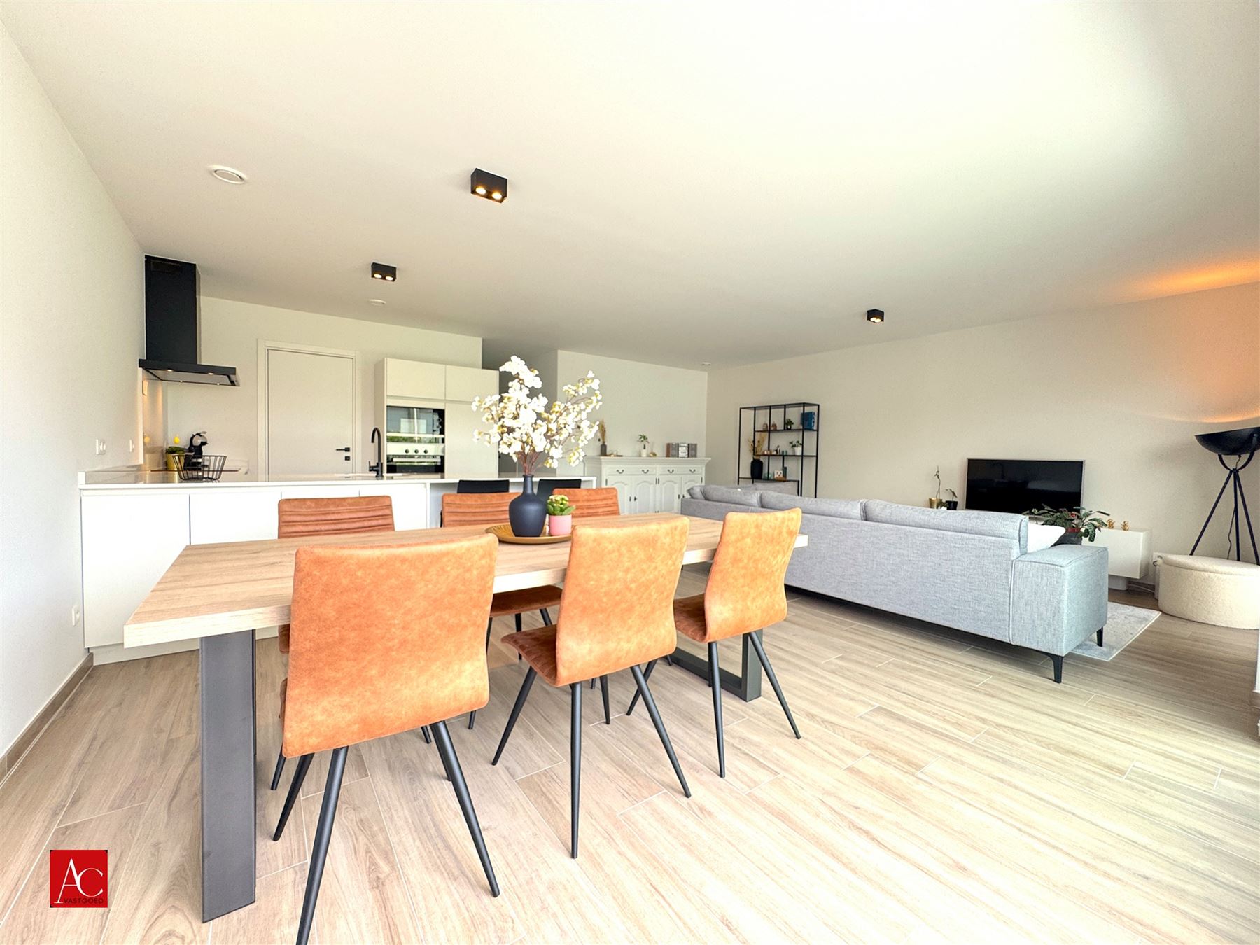 Gelijkvloers appartement met garage en 2 slaapkamers - foto 5