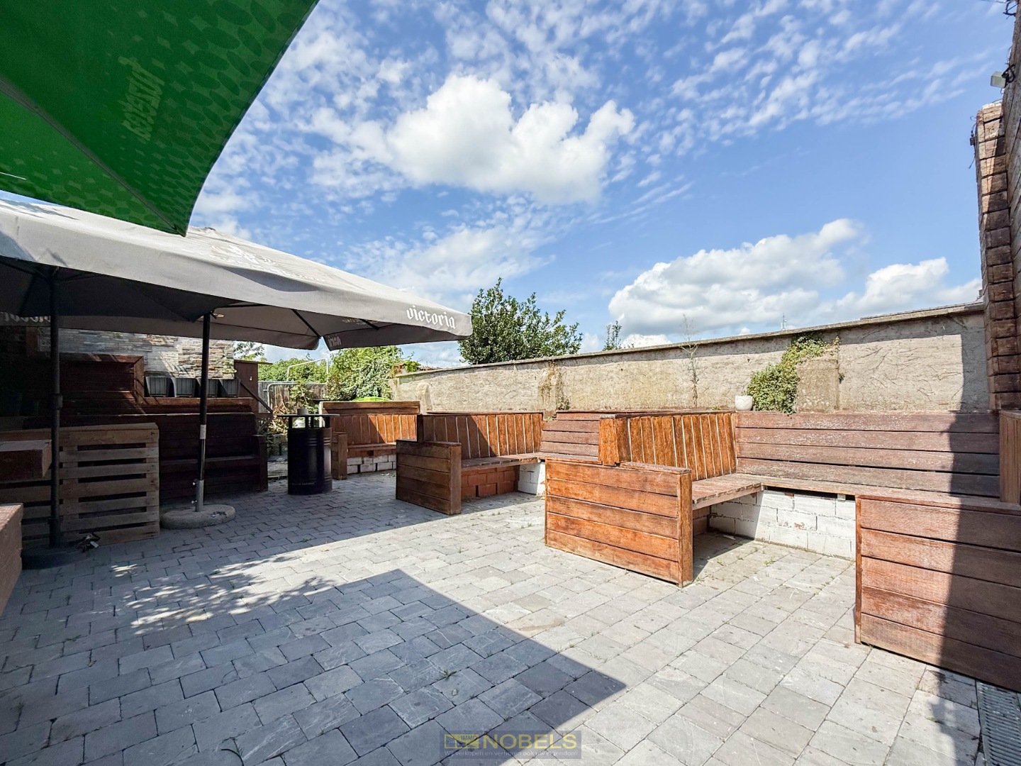 Te koop, multifunctioneel handelspand met woonst en terras in hartje centrum - photo 1