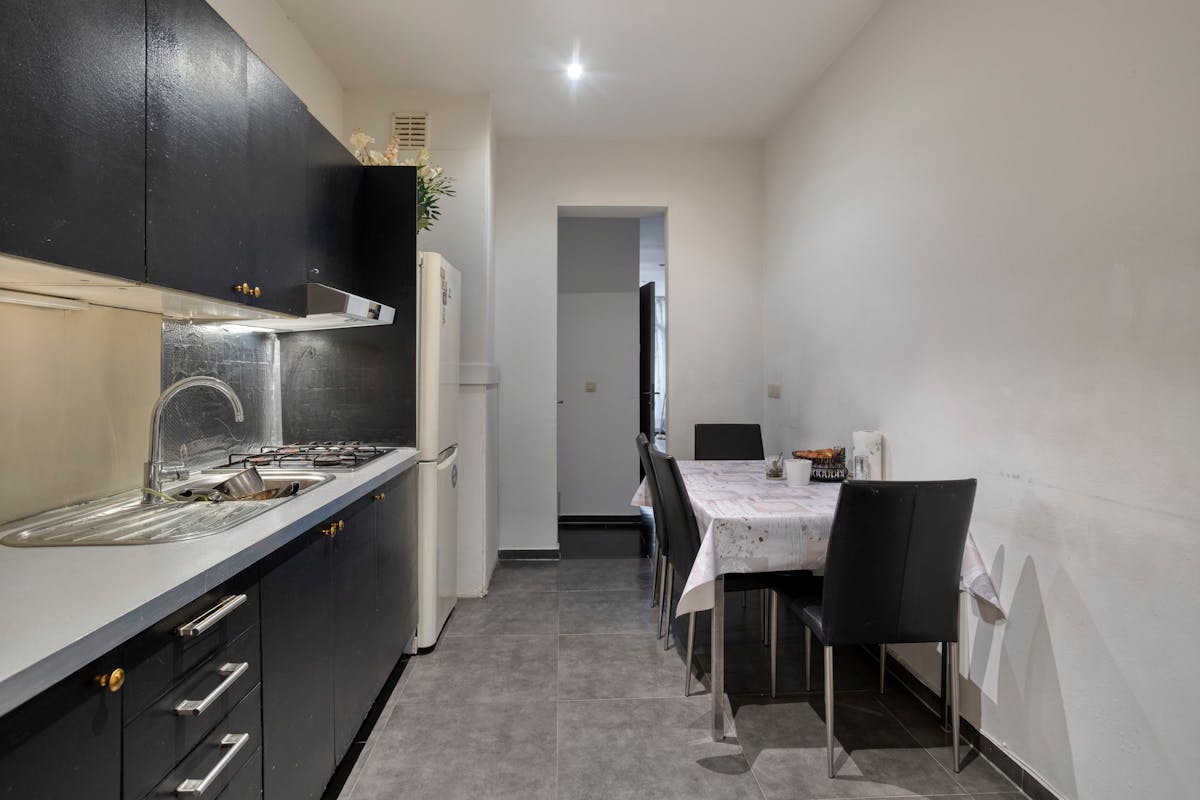 Huis van ca. 220 m² te koop in Borgerhout - foto 4