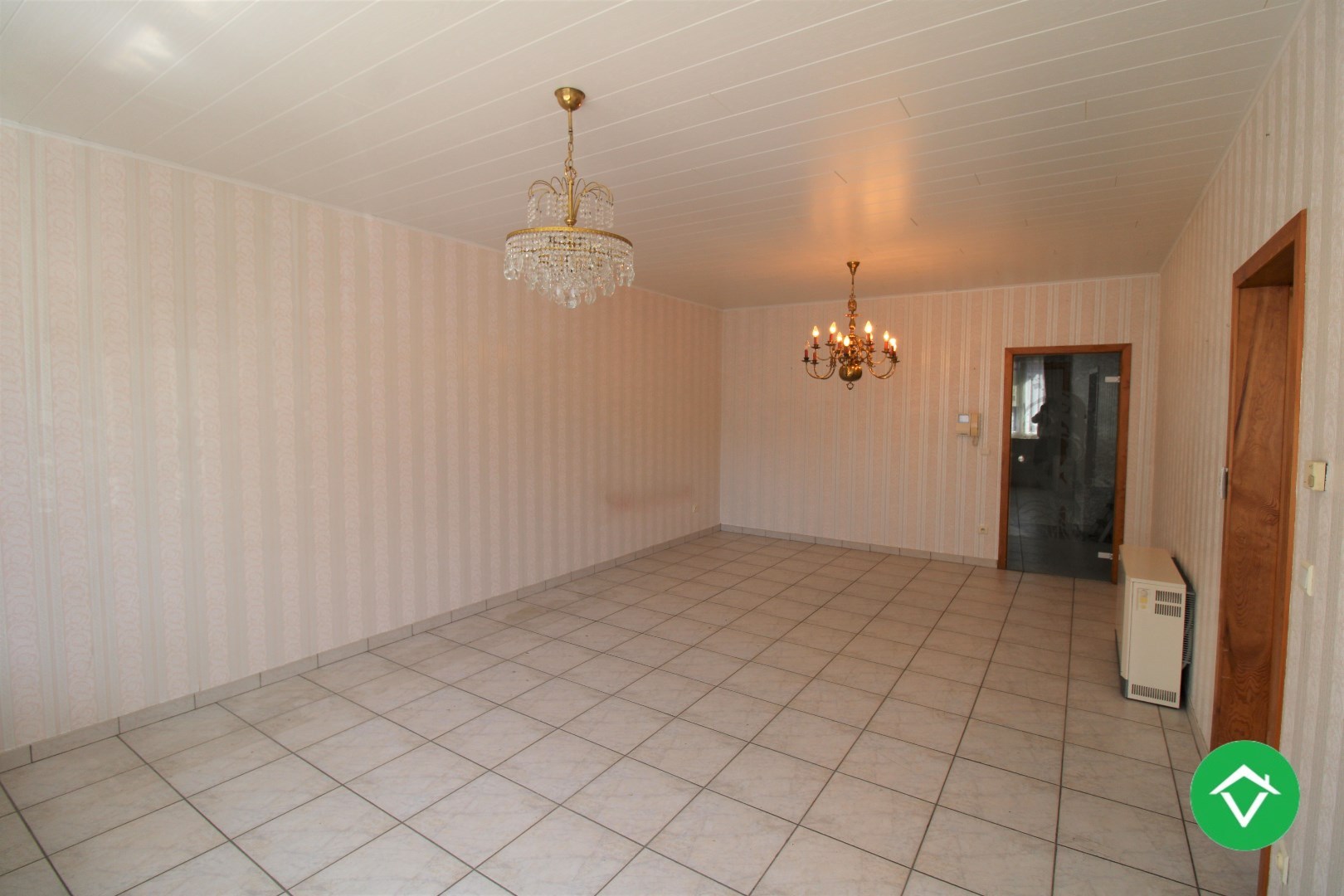 Gelijkvloers appartement met 2 slaapkamers en garage in centrum Roeselare - foto 4