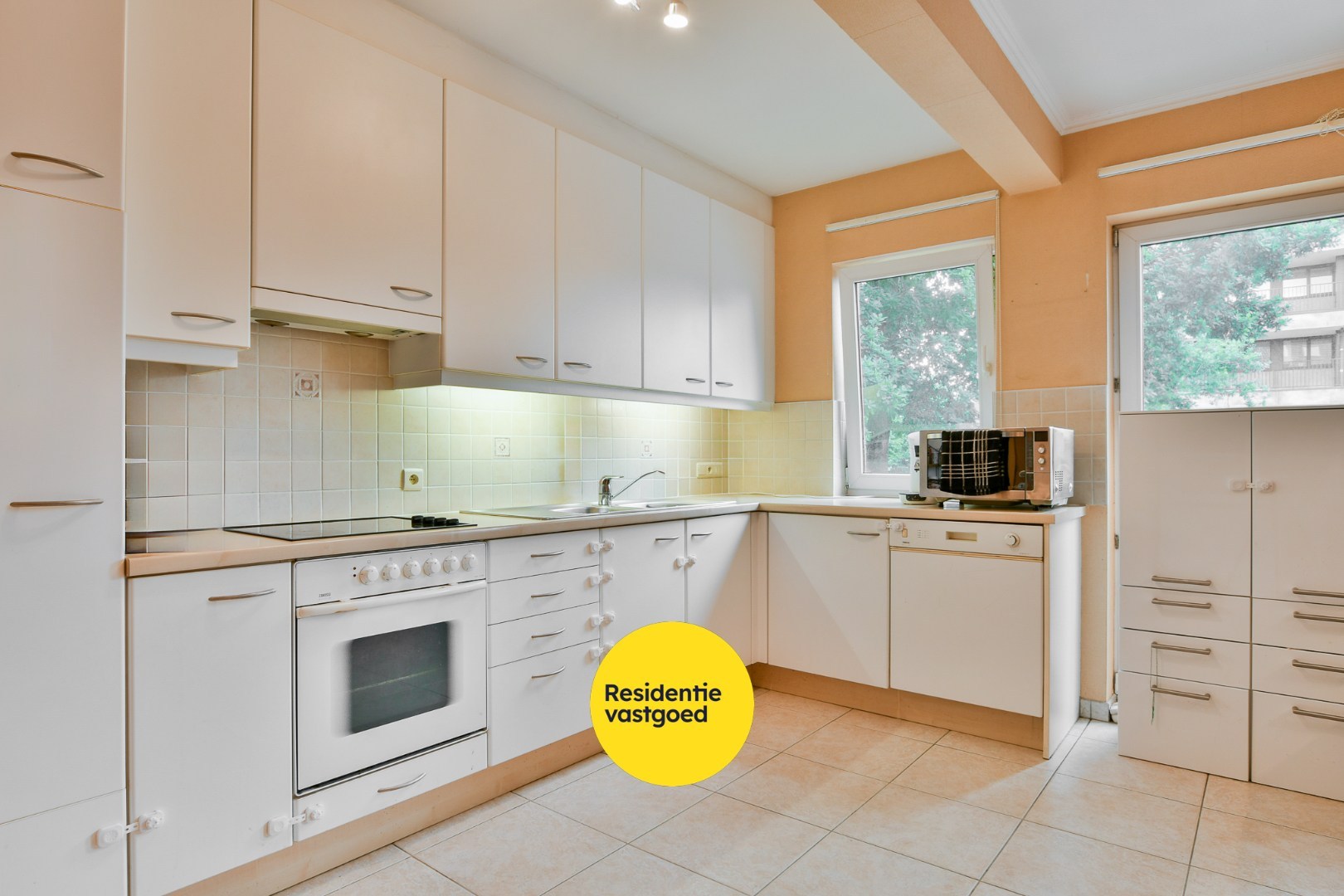 Verzorgd appartement met 2 slpks en zonnig terras te Sint-Kruis - foto 3