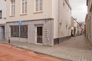 Commercial à louer à Lierre
