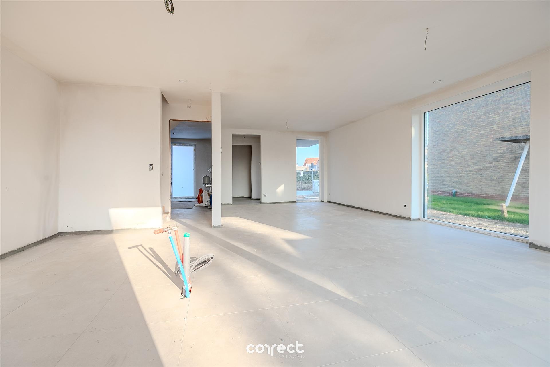 Moderne halfopen nieuwbouwwoning met een grote bew. opp. van 200 m². - foto 2