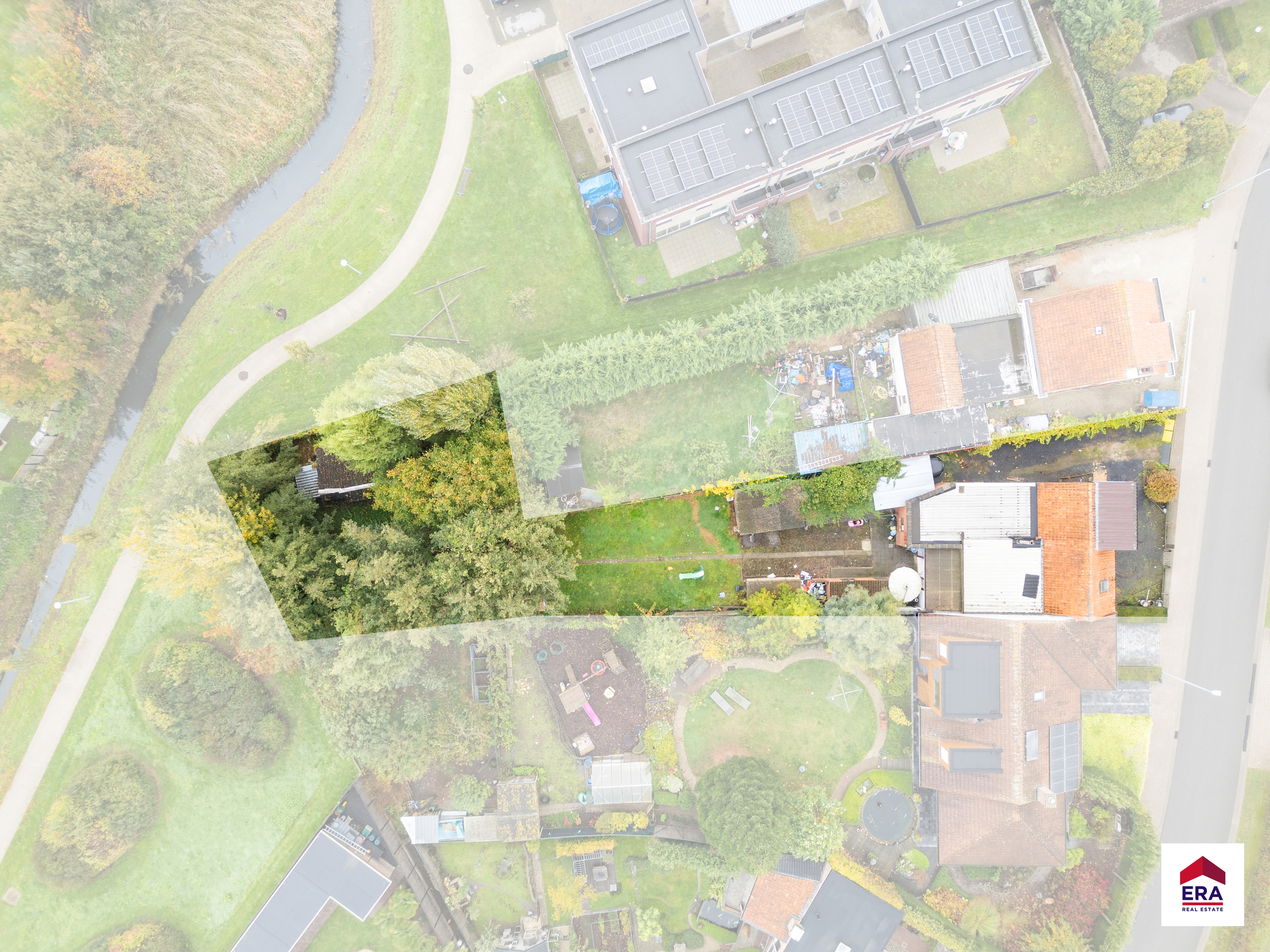 Verzorgde woning met 3/4 slpks op 889m² in Oostrozebeke - foto 4