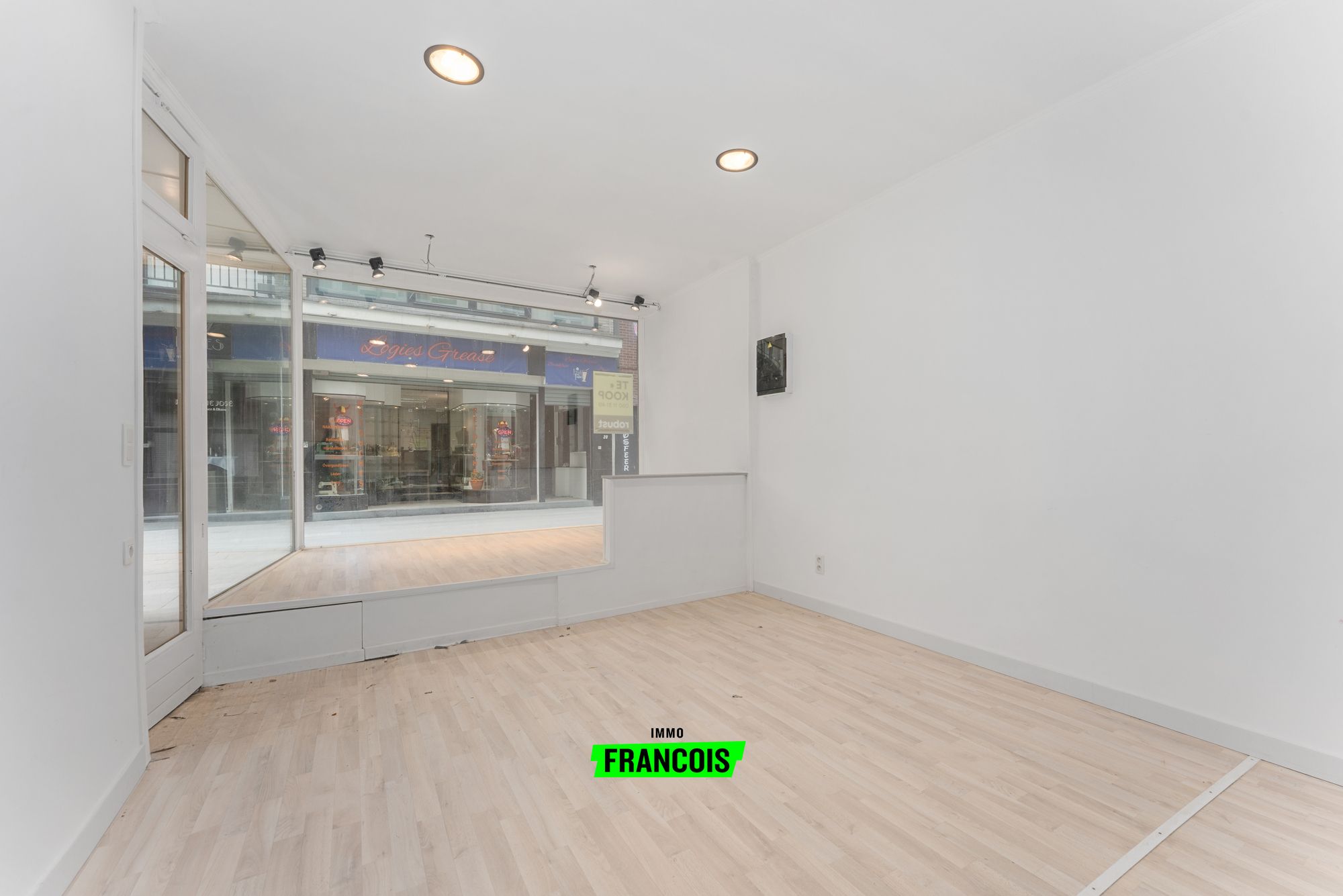 Commercial for rent in Blankenberge - photo 2