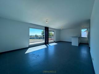 Te huur, energiezuinig 2-slaapkamerappartement met prachtig zicht te DergneauOp zoek naar een 2-slaapkamerappartement met een prachtig uitzicht? Dit...
