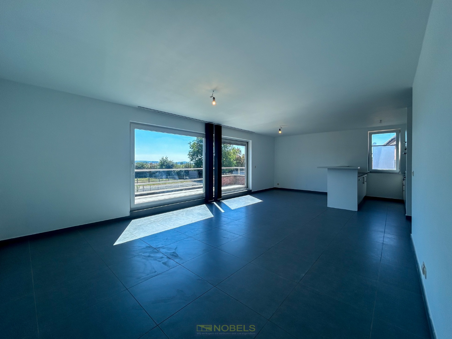 Te huur, energiezuinig 2-slaapkamerappartement met prachtig zicht te Dergneau - photo 2