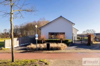 Prachtige woning met 3 slaapkamers te Westerlo!Deze woning bestaat uit een mooie lichtrijke leefruimte, een moderne geïnstalleerde keuken, badkamer,...