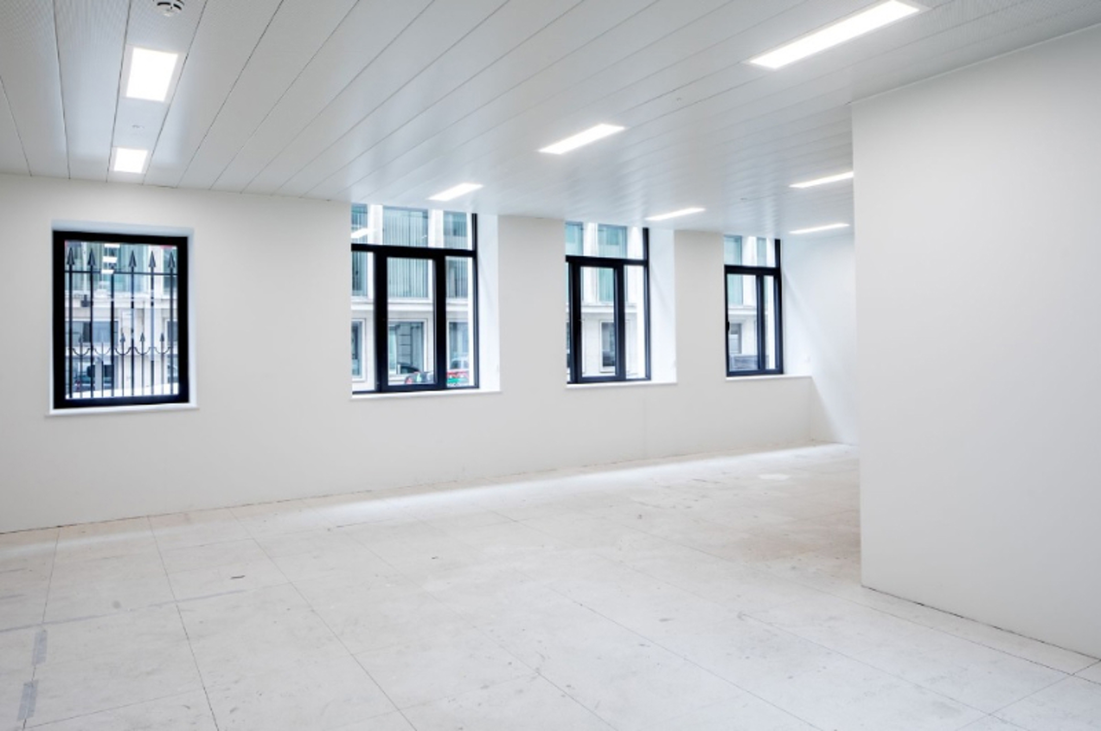 Commercial for rent in Brussels - photo 5