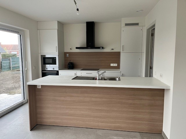 Nieuwbouwwoning met 3 slaapkamers en zonnepanelen - photo 2