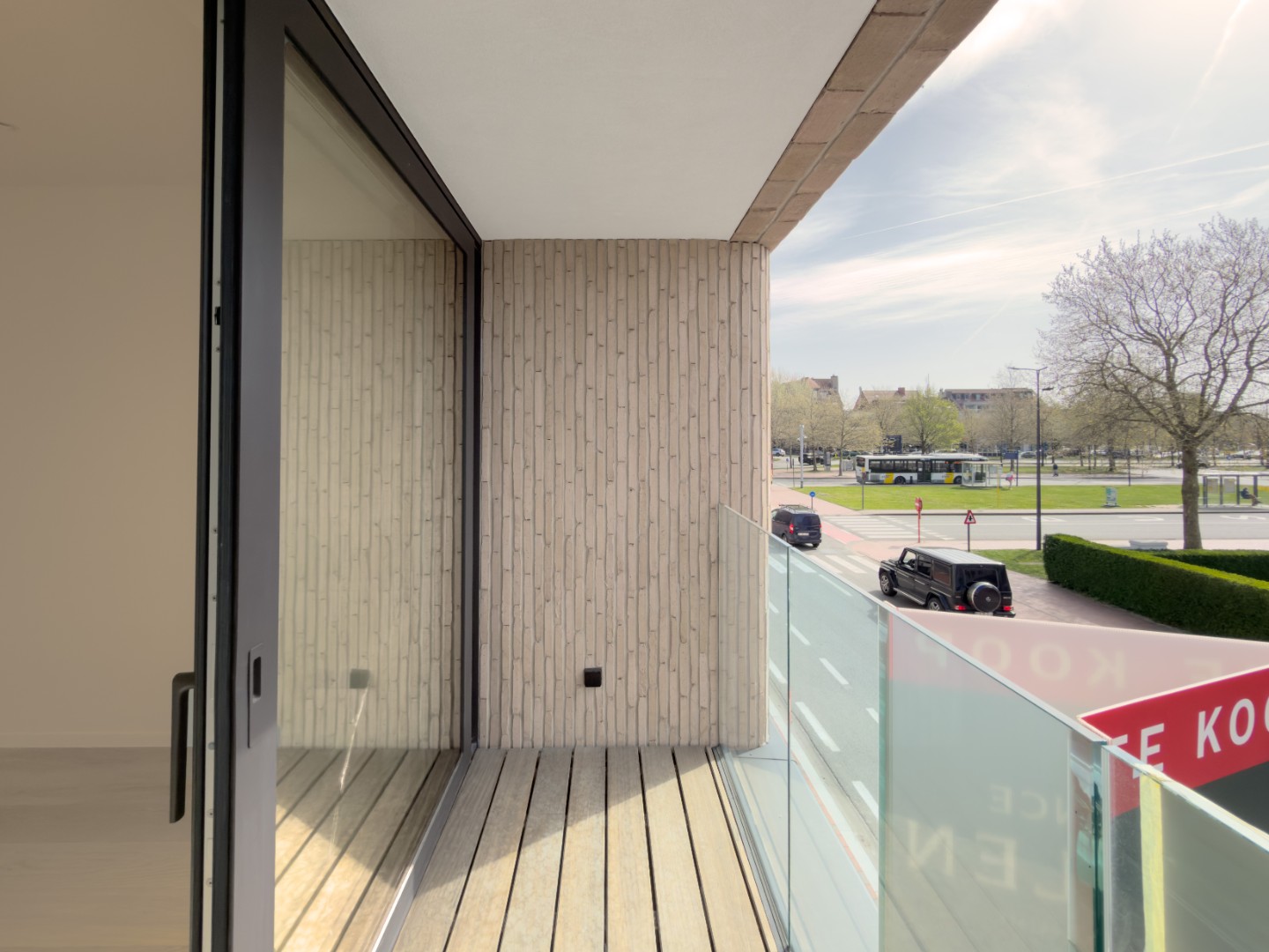 Schitterend nieuwbouwappartement met twee slaapkamers en een Zuidgericht overdekt terras gelegen op de eerste verdieping in de stijlvolle nieuwbouwresidentie "Maurice" vlakbij Duinenwater en het station van Knokke-Heist. - foto 5