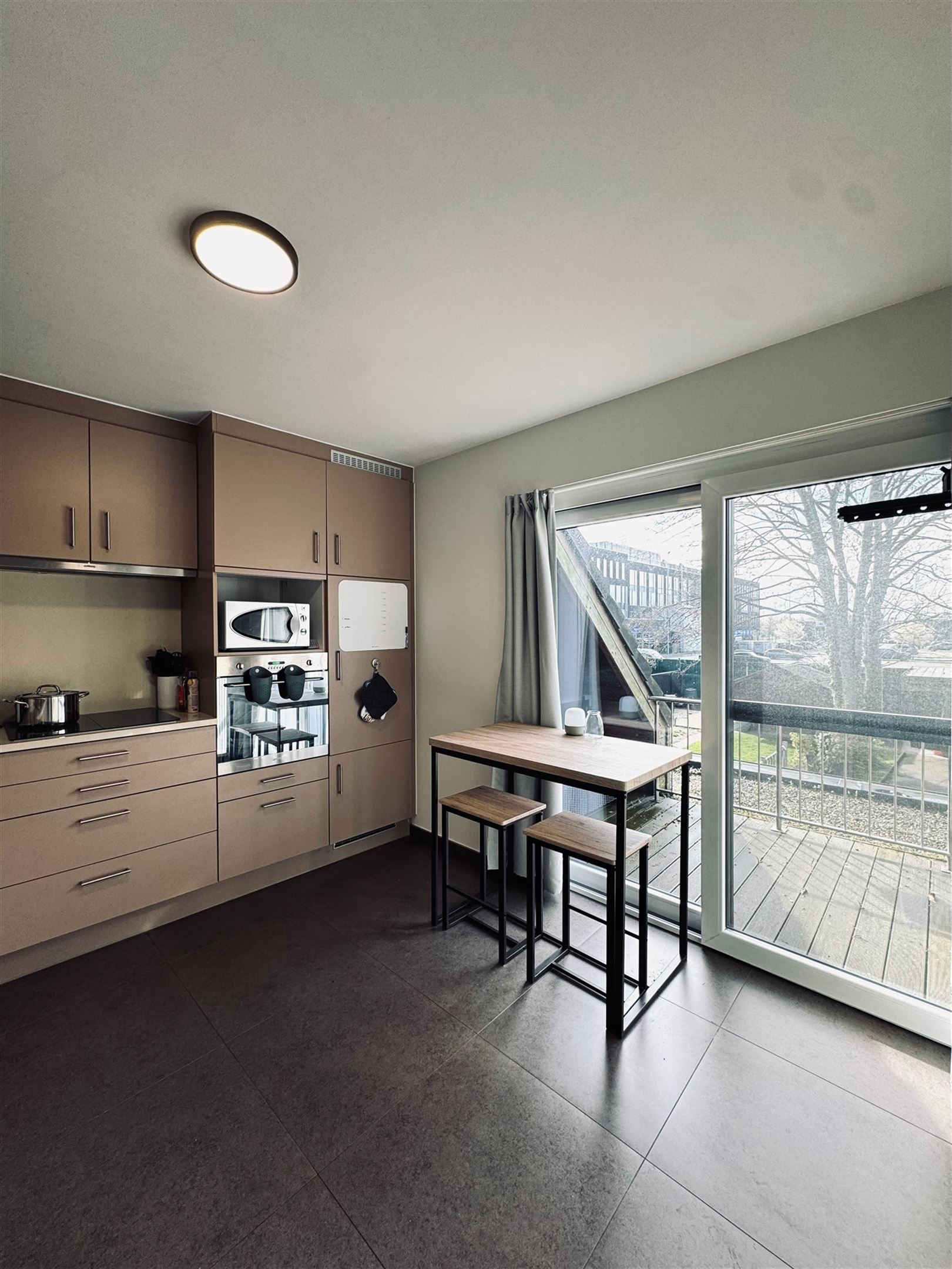 Instapklaar recent appartement met autostaanplaats - foto 3