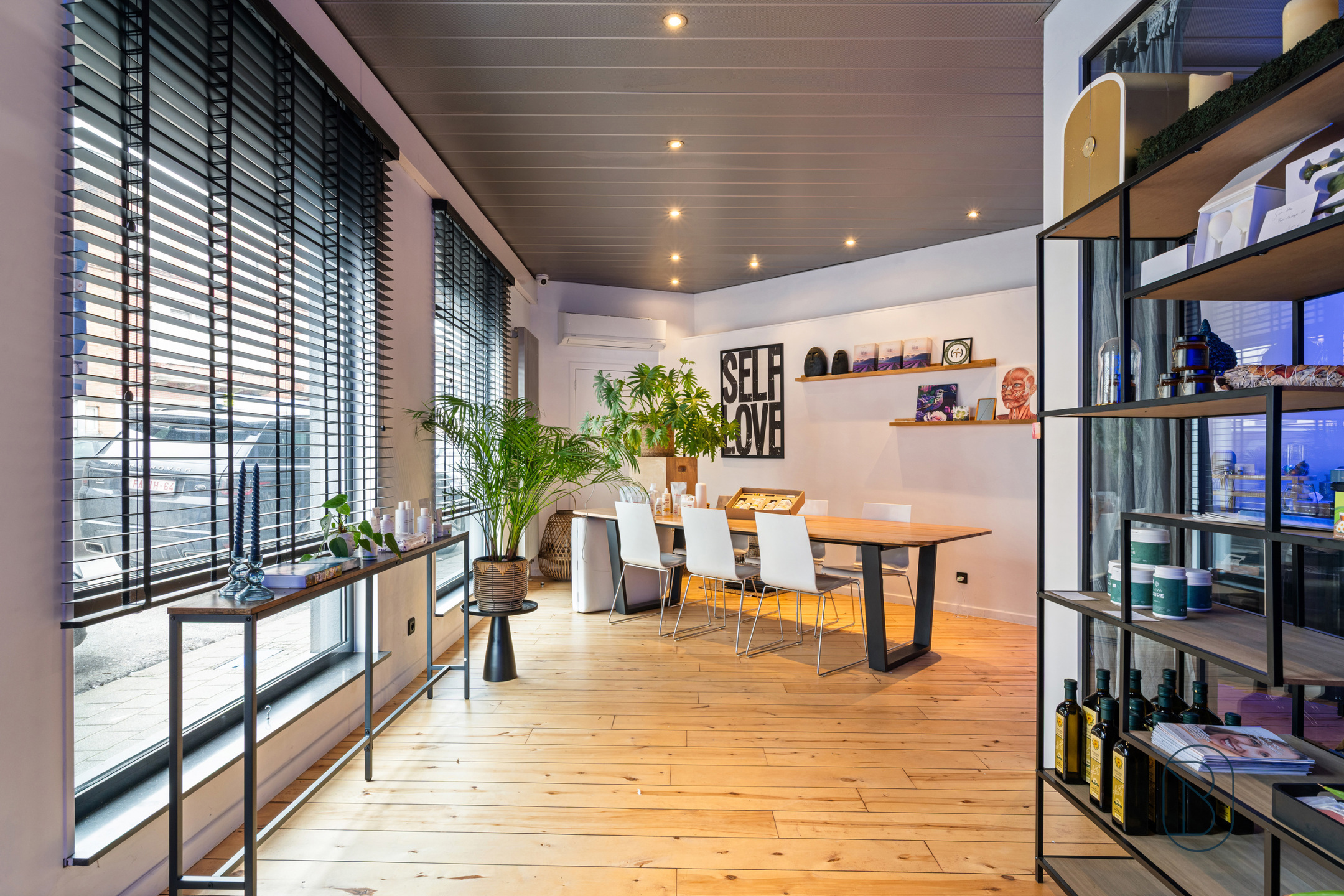 Topgelegen handelspand met verhuurd duplexappartement - foto 4