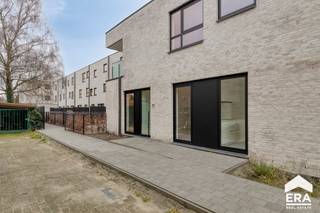 Prachtig ruim appartement met 2 slaapkamers en terras.Residentie De Admiraliteit: Wonen in midden in het centrum, groen en rustig gelegen in een...