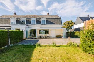 OUDENAARDE - Bent u op zoek naar een op te frissen woning met 4 slaapkamers?Dan is dit pand misschien iets voor u. De belangrijkste kenmerken in een...