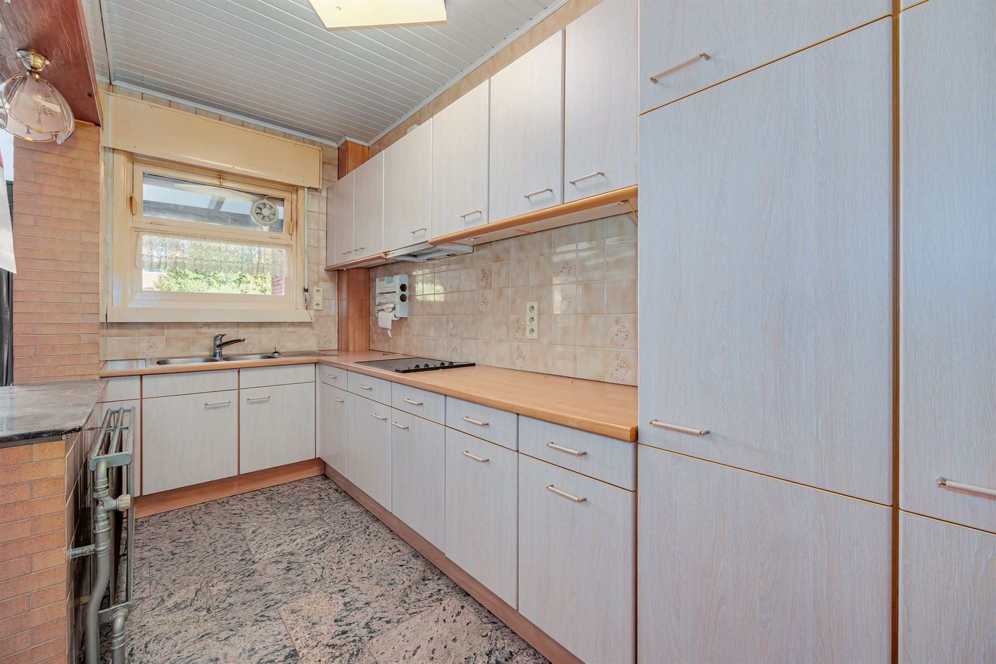 Gezinswoning met 3 slaapkamers en grote tuin te Merksem - foto 5