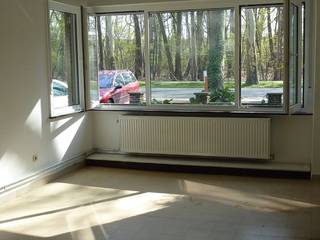 Mooie half-open bebouwing in Mechelen<br /><br />Gunstige ligging op fietsafstand van het centrum van Mechelen en met een gemakkelijke verbinding naar E19 Brussel-Antwerpen.<br /><span><strong>Dit pand is beschikbaar voor een korte termijn huur van 1 jaar.</strong></span><br /><br />Indeling: Aangename living (35 m²), keuken met eethoek, 3 grote slaapkamers, badkamer met ligbad en dubbele lavabo, berging, garage, zolder en kelder.<br />Westelijk gelegen terras en tuin.<br /><br />Vrij vanaf 01/09/2026.<br /><br />Meer info of een bezoek via info@immovos.be of 0492 63 58 05
