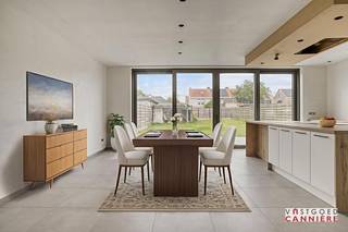 📍 Nieuwenhovestraat 11, 8790 WaregemVraagprijs 399.000,00 euro!Geniet van hedendaags wooncomfort op een uiterst rustige en kindvriendelijke ligging...