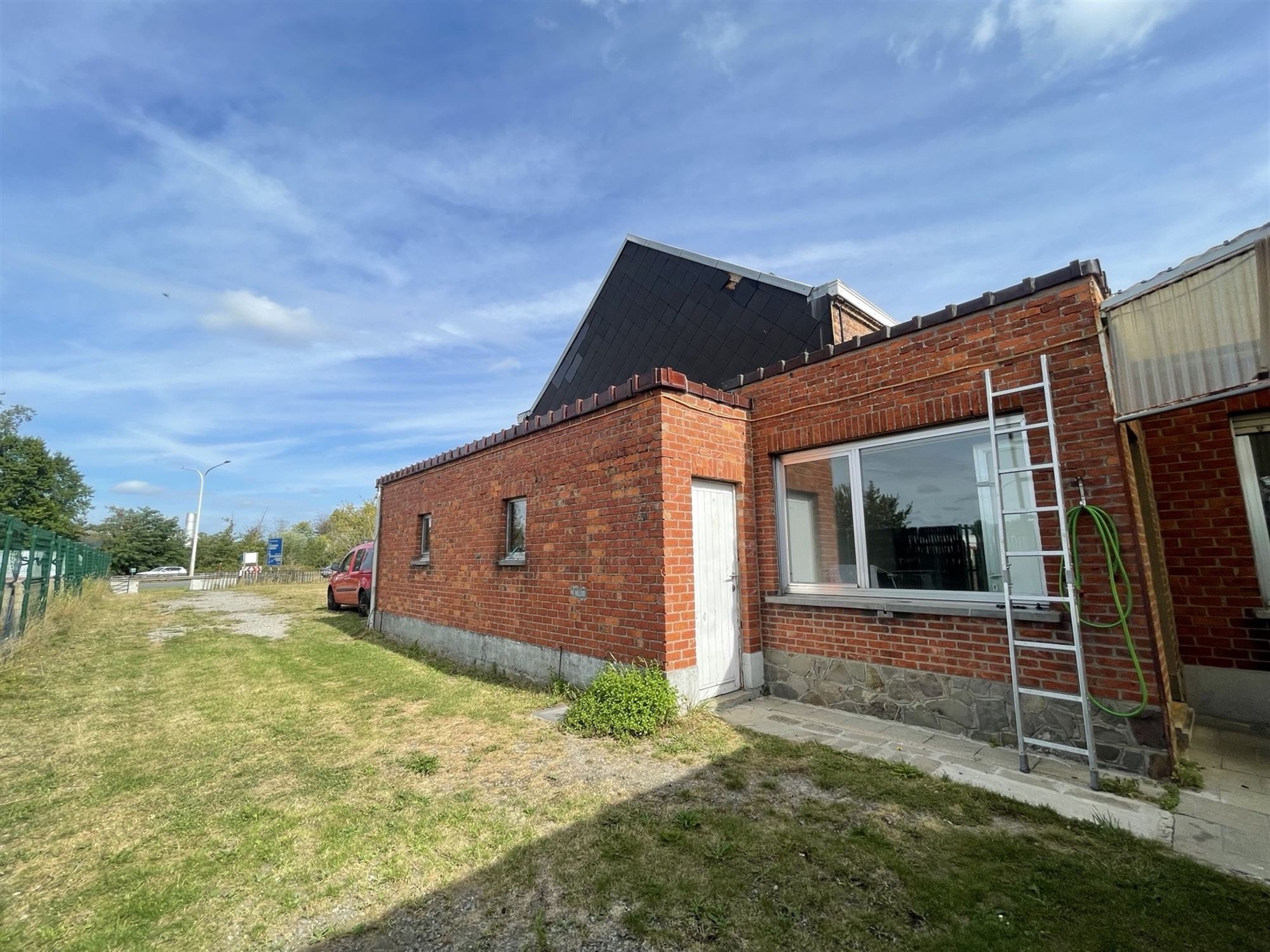 Woning met garage en bijgebouw  - foto 4