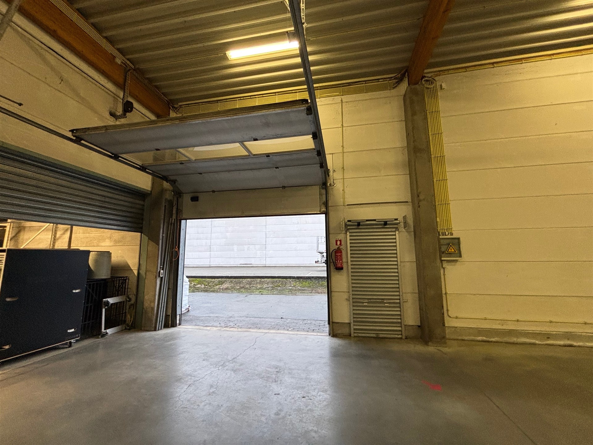 Magazijn in industriepark te Erpe-Mere (410 m²) - foto 4