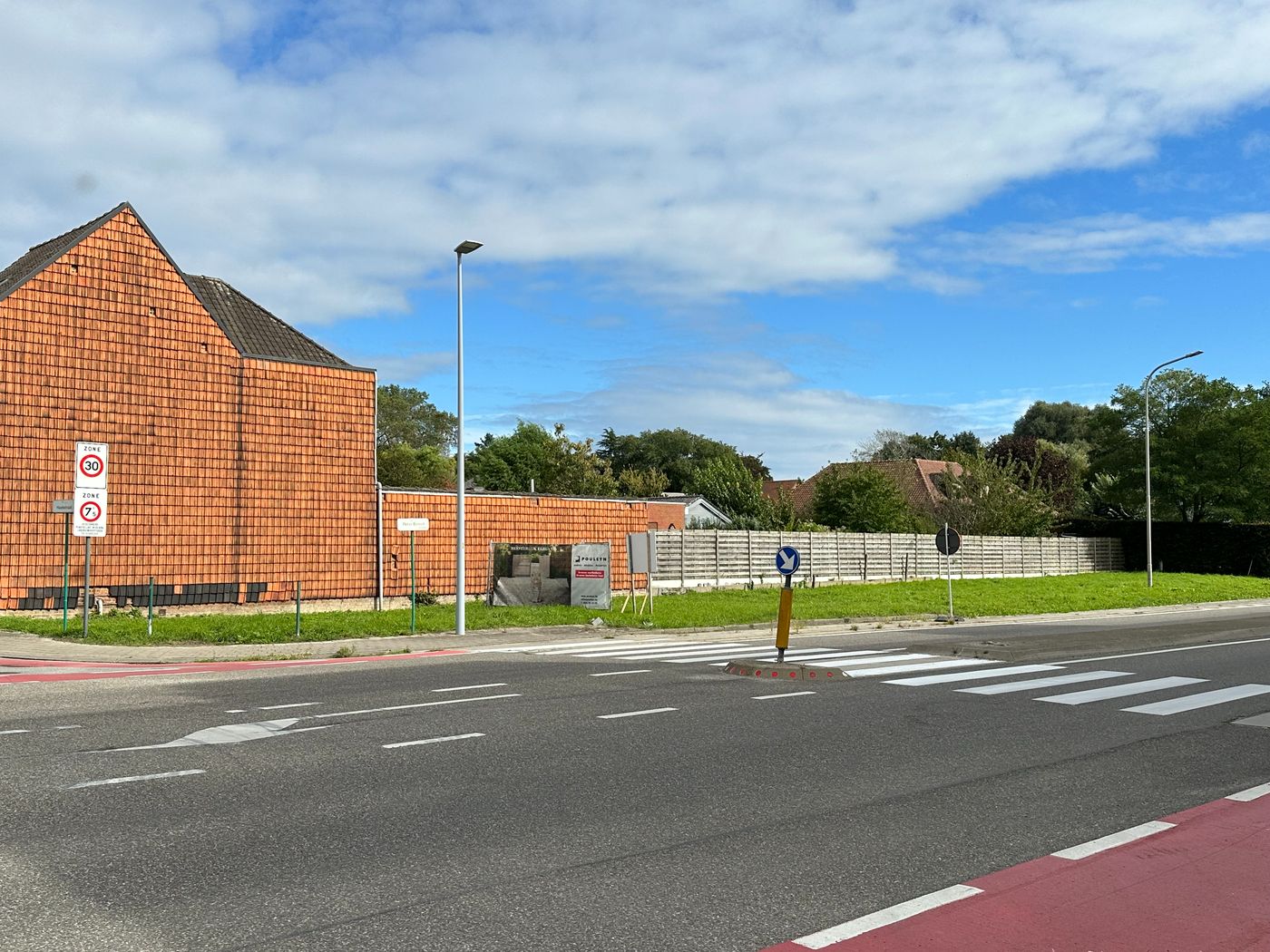 494 m² terrein met omgevingsvergunning op commerciële ligging - photo 5