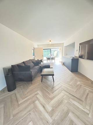 Een moderne parel in het centrum van Berlaar.Recente woning, met nieuwe keuken voorzien van allernieuwste snufjes.Gelegen in een rustige,...