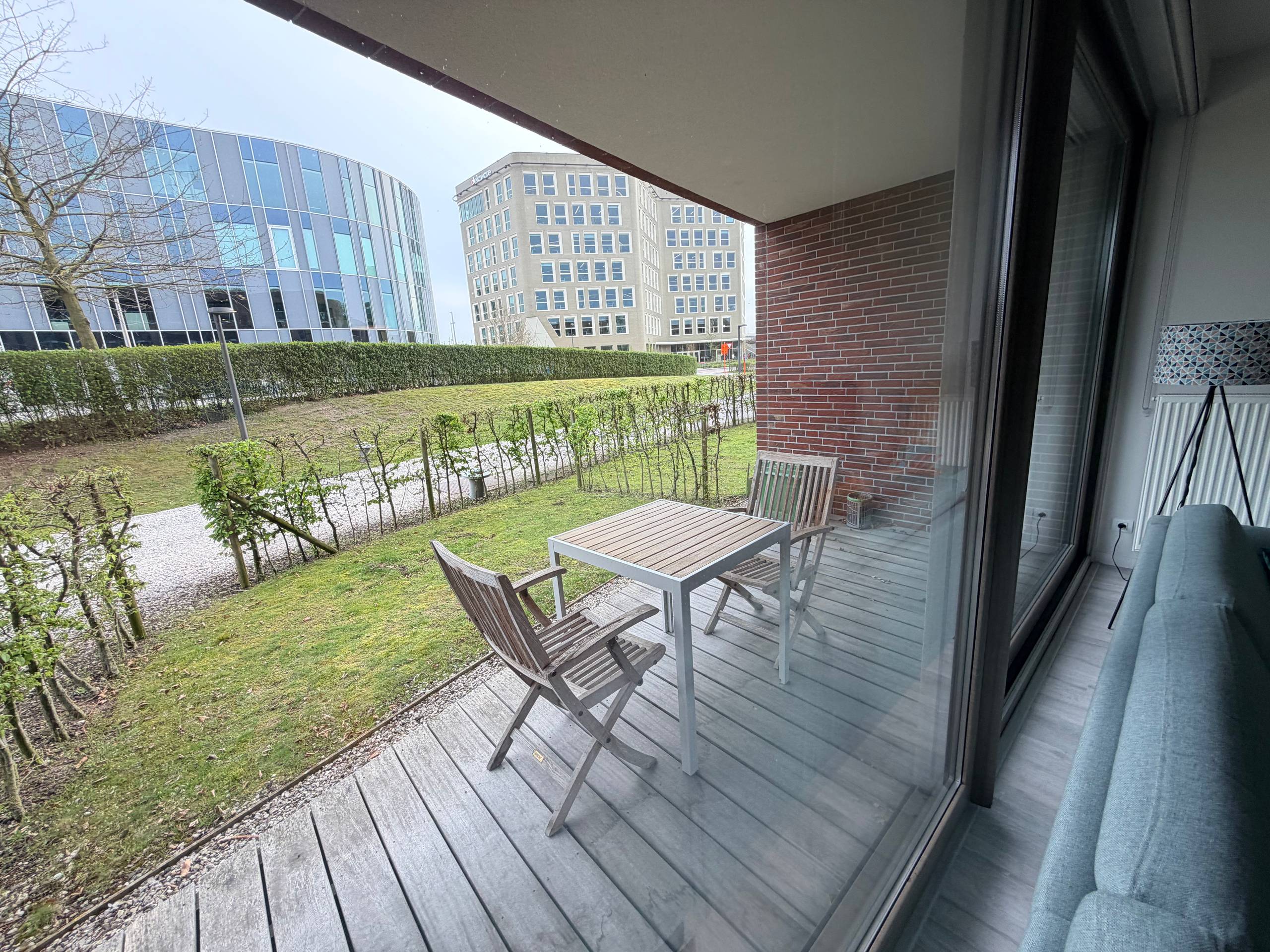 --- NIEUW --- Instapklaar gelijkvloers appartement met tuin op topligging nabij Gent-Sint-Pieters. - foto 3