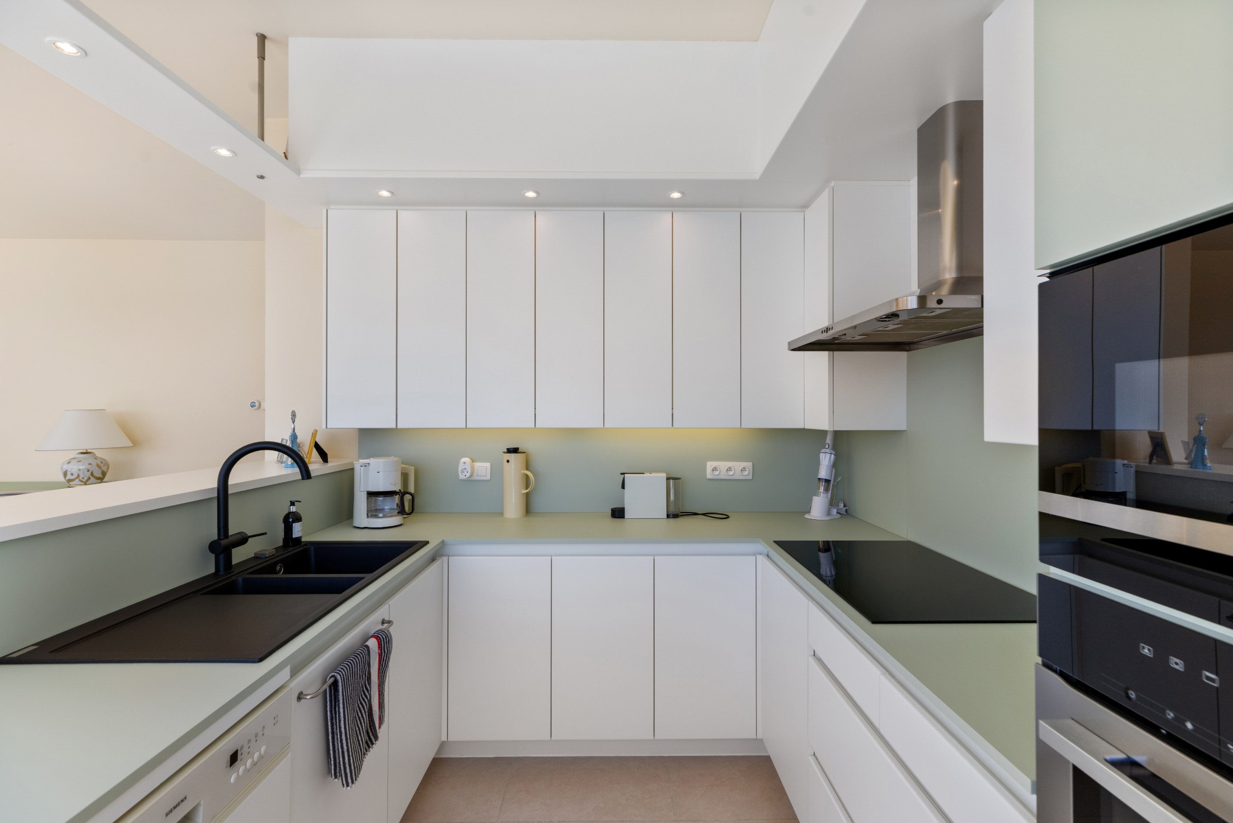 2-slaapkamerappartement met meerdere terrassen met fenomenaal zee -en jachthavenzicht te Nieuwpoort - foto 5