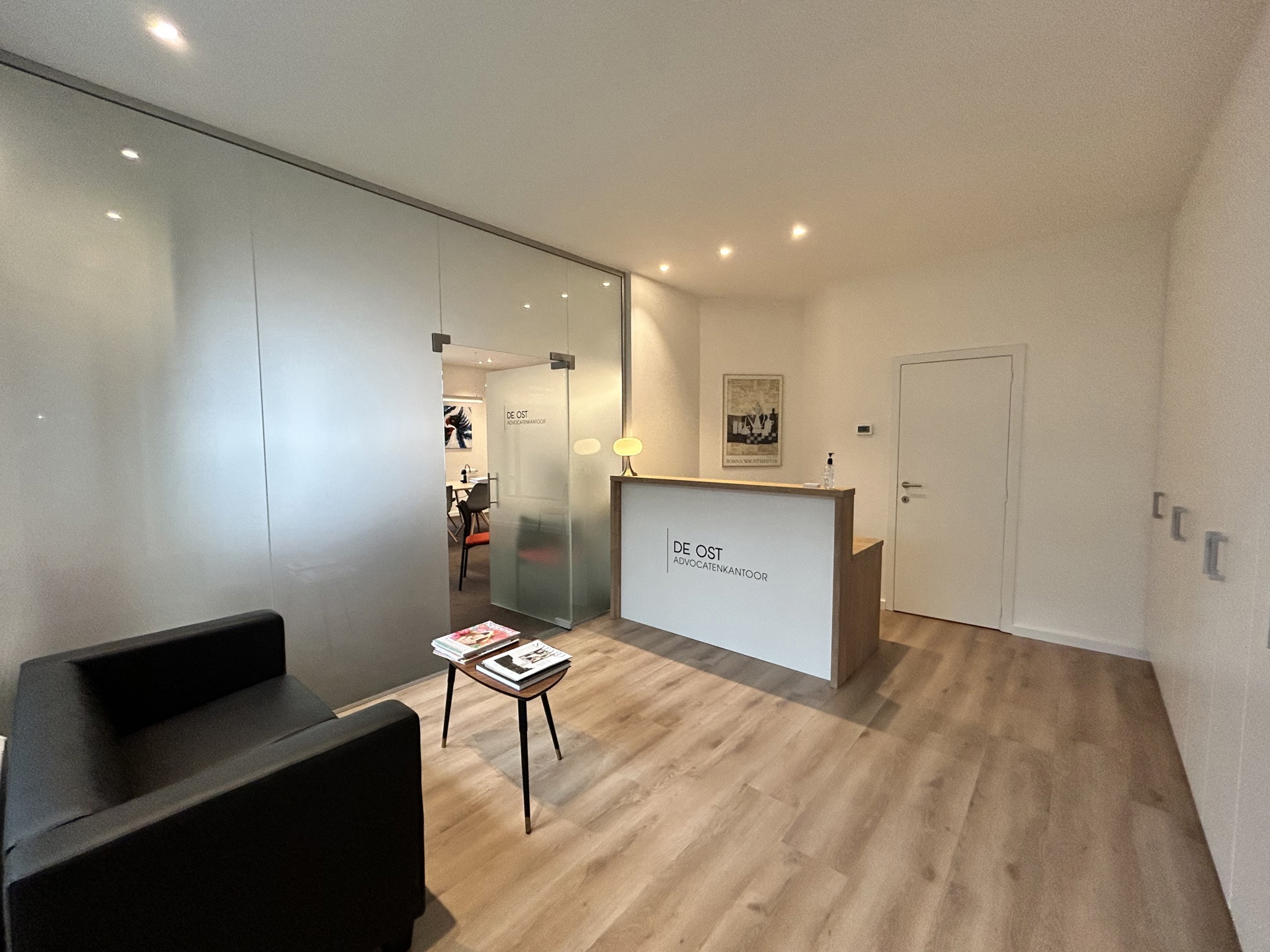 Instapklare kantoorruimte met veel passage in LOMMEL - foto 4