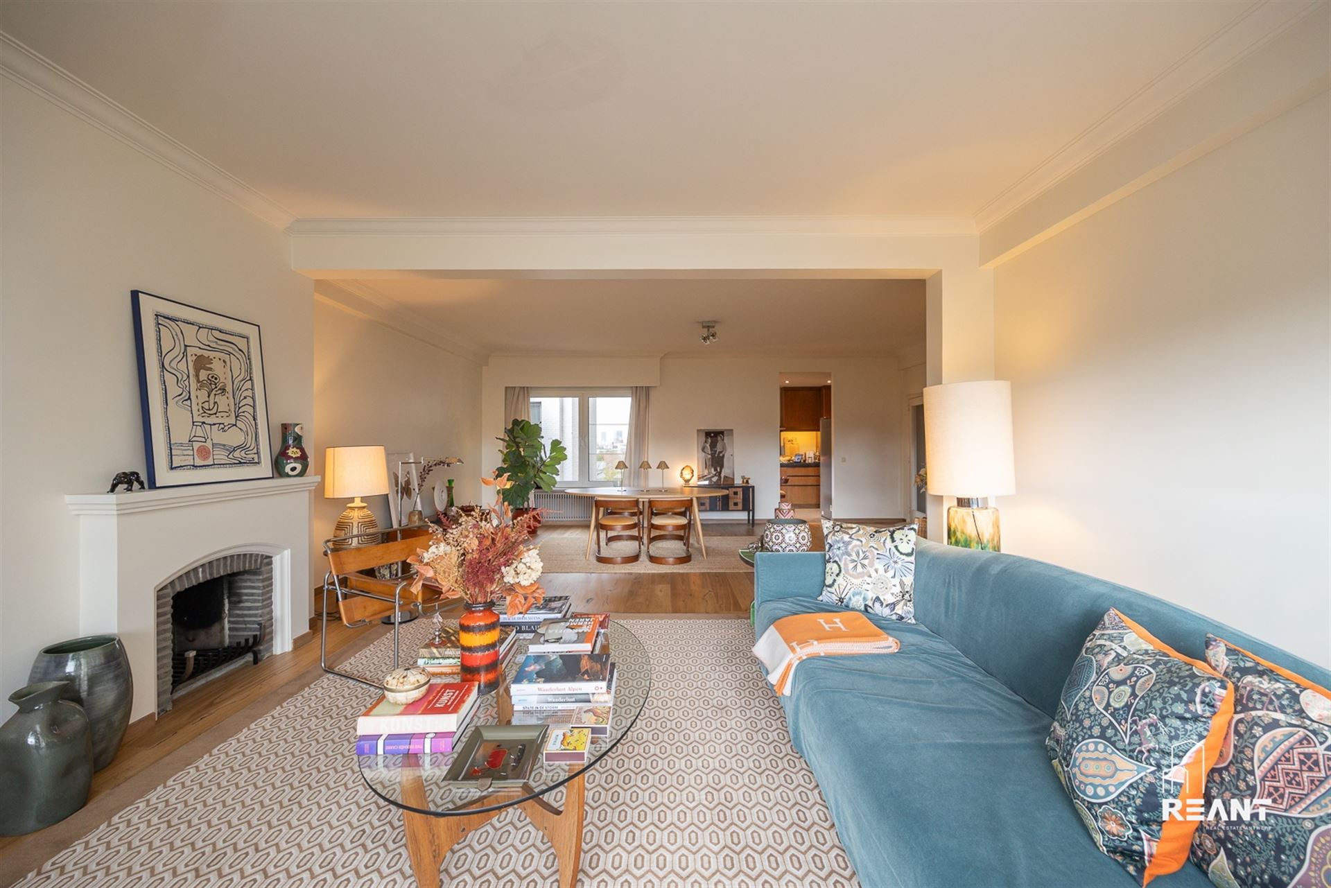 Ruim 2 slaapkamer appartement (ca 152m²) met balkon en prachtig zicht op het Albert - en Harmoniepark. - foto 2