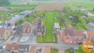 BAMBRUGGE - Deze mooi bouwgrond, voor het bouwen van een halfopen bebouwing, kunt u vinden in een rustige straat op een centrale locatie...
