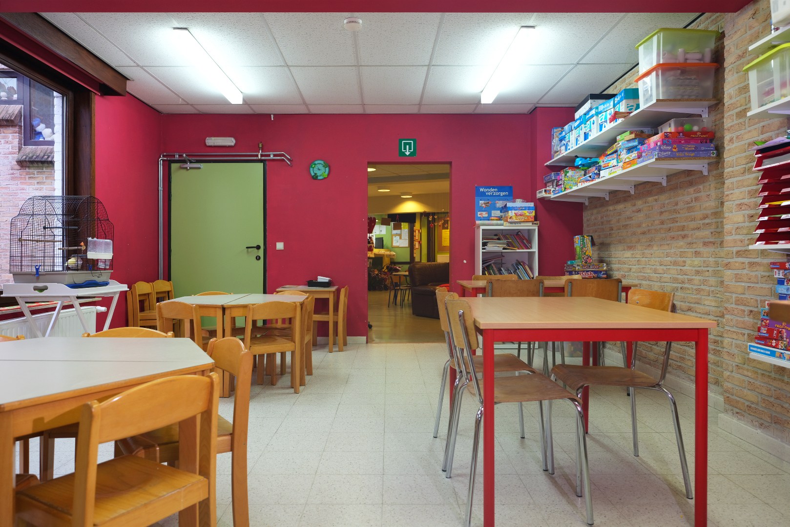 Uitzonderlijk ruim en polyvalent gebouw in hartje Ursel - foto 5