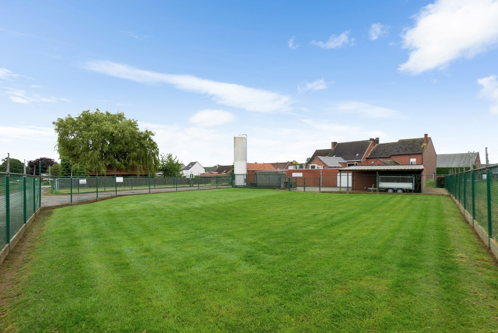 Riant en instapklaar wonen in Opwijk met 4 slaapkamers en grote tuin! - foto 3