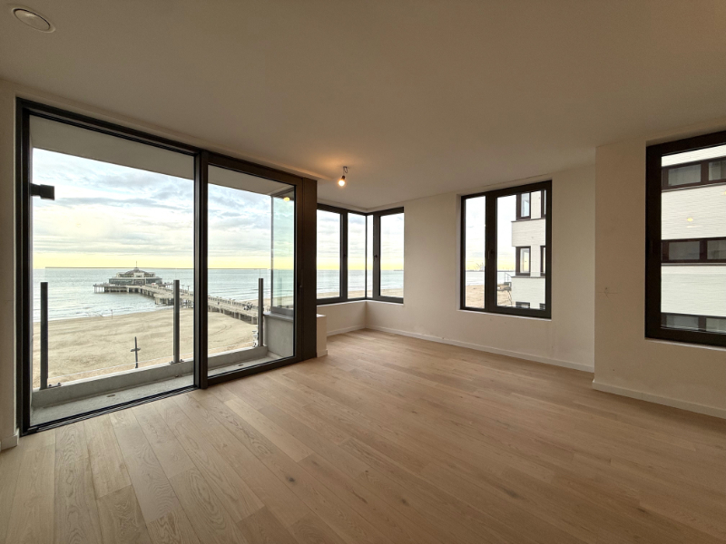 ** COMPROMIS IN OPMAAK ** - Prachtig hoekappartement met zeezicht vlakbij de Pier van Blankenberge - foto 2