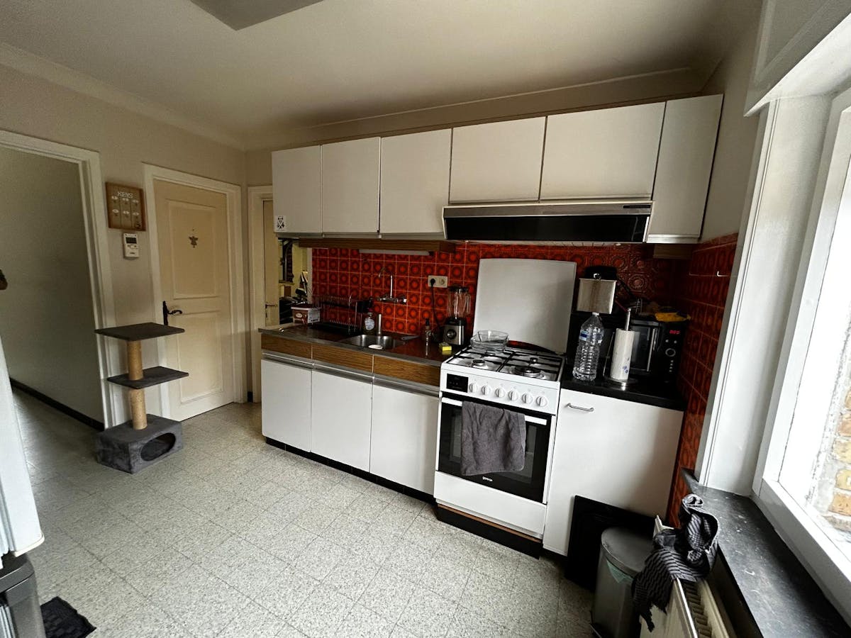 Te renoveren woning met 3 slaapkamers te koop in Aalter - foto 4